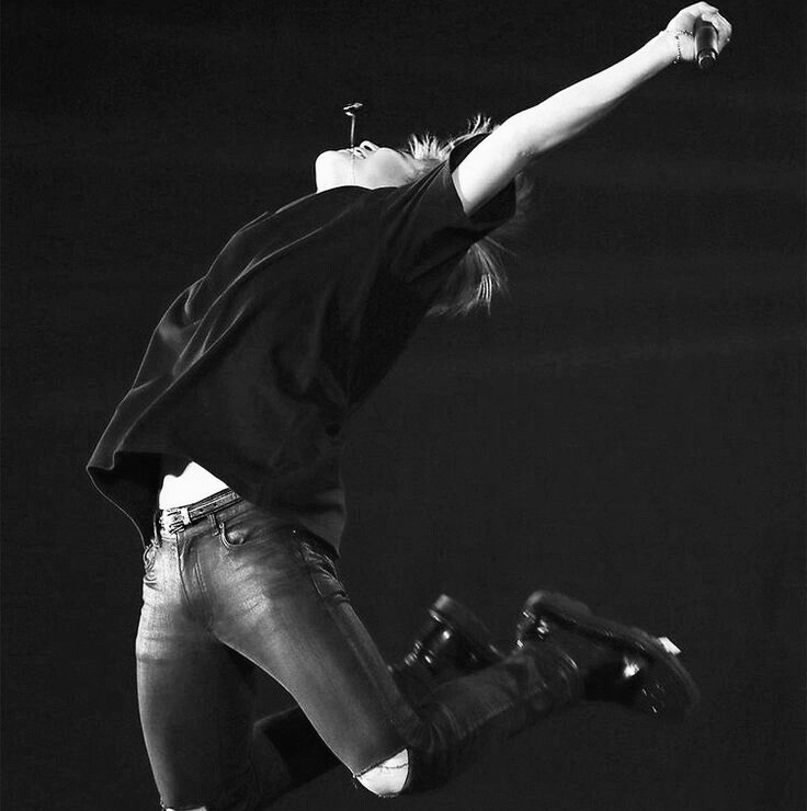 Foto aktivitas terbaru Jimin (BTS)