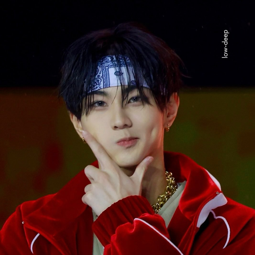 Behind-the-scenes cut of Jungwon (ENHYPEN)