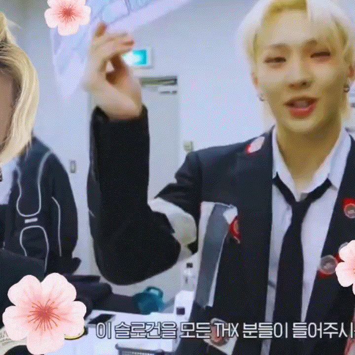Behind-the-scenes cut of Junhyeok (TNX)