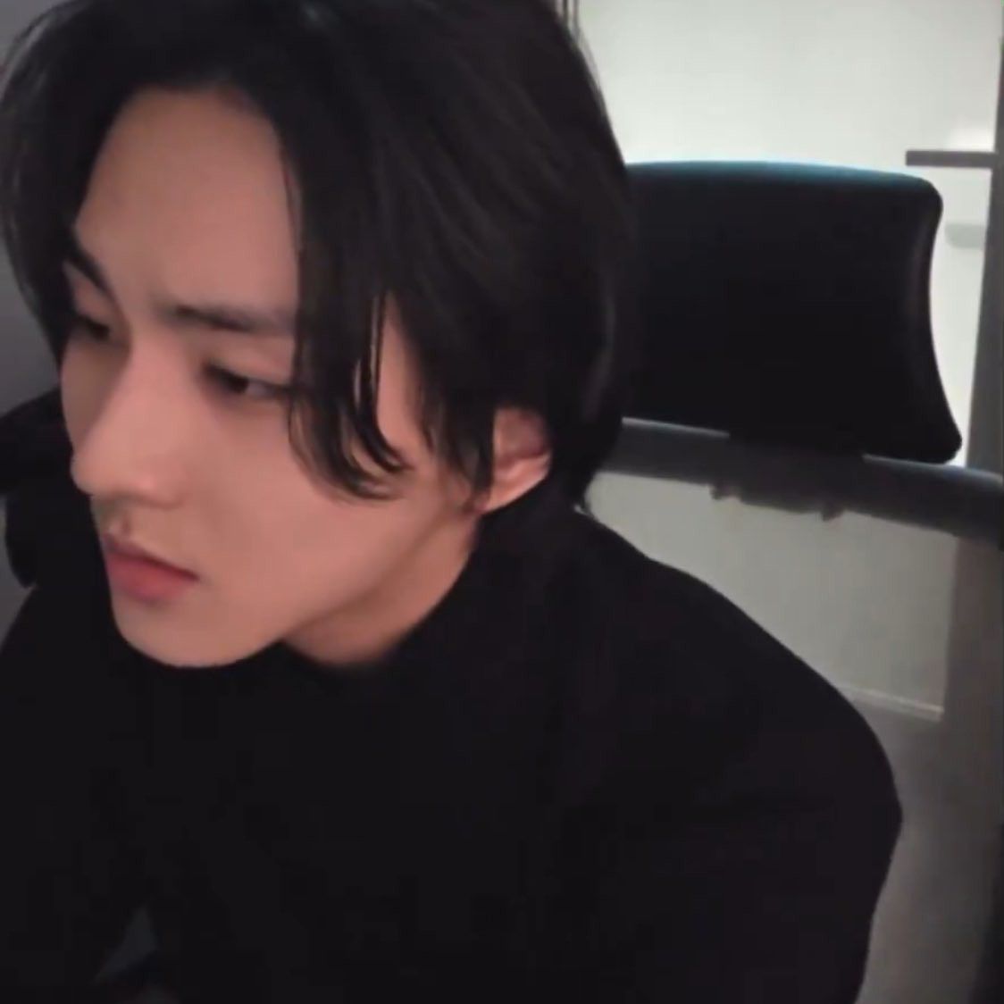 Latest photo of Jungwon (ENHYPEN)