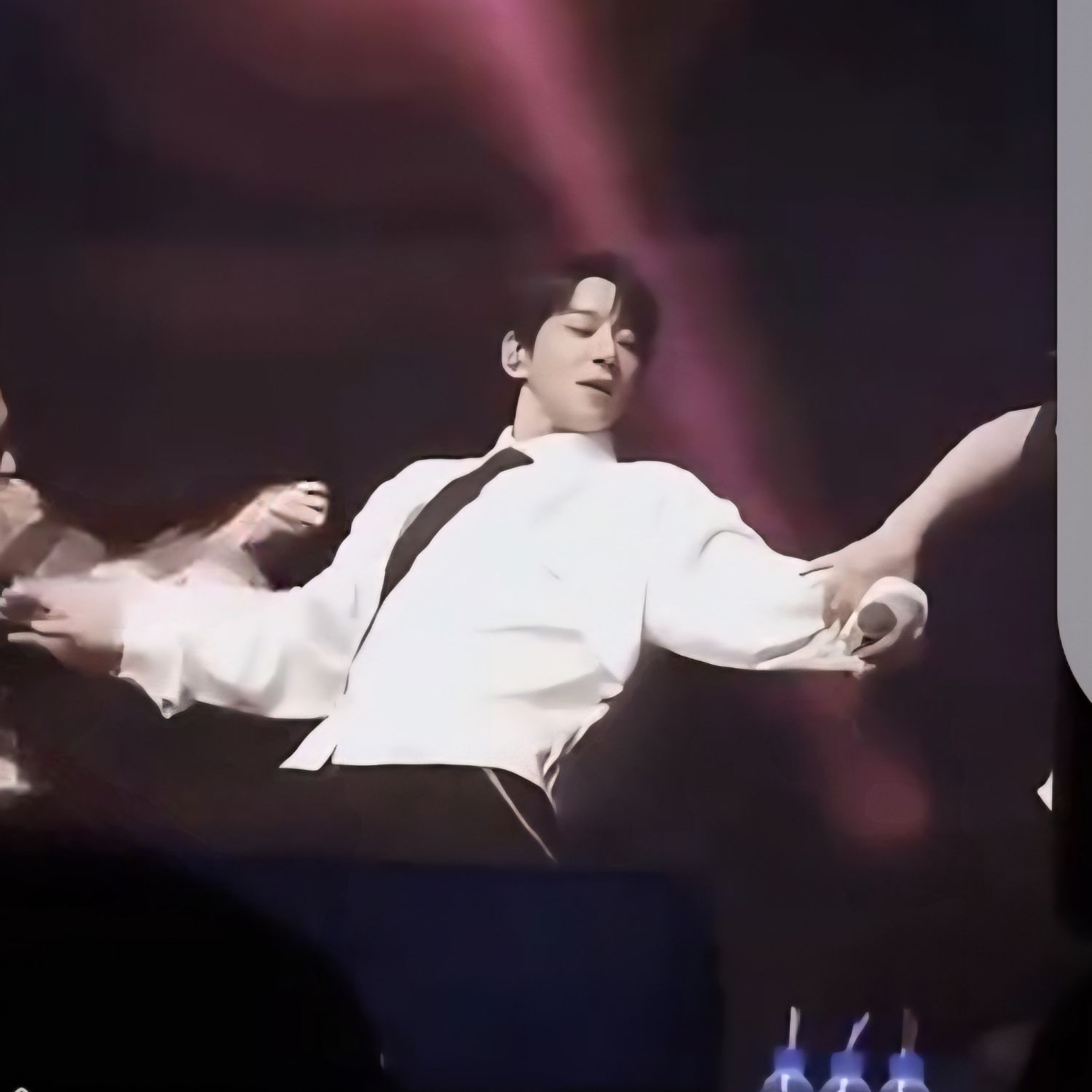 Recent activity shot of Hwang Chiyeol