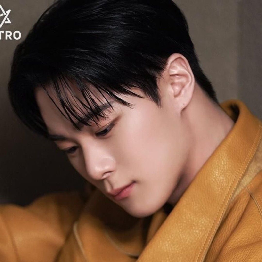 Behind-the-scenes cut of Moonbin (ASTRO)