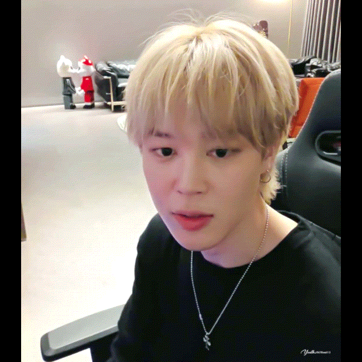 Foto aktivitas terbaru Jimin (BTS)