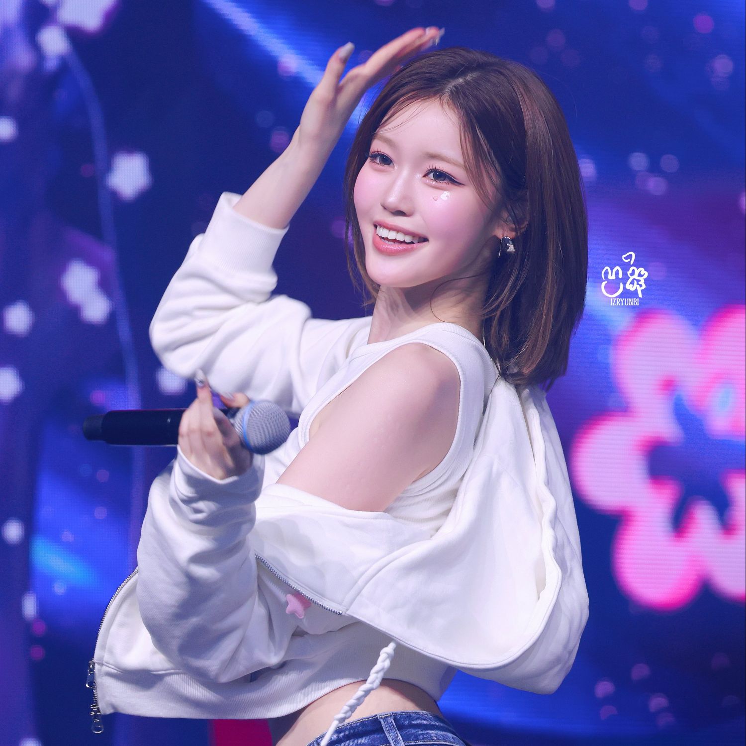 Latest photo of Jeong Saebi (izna)