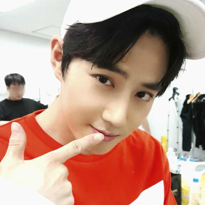 A moment captured by Suho (EXO)'s fan