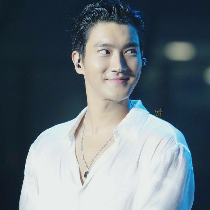 Recent activity shot of Siwon (Super Junior)