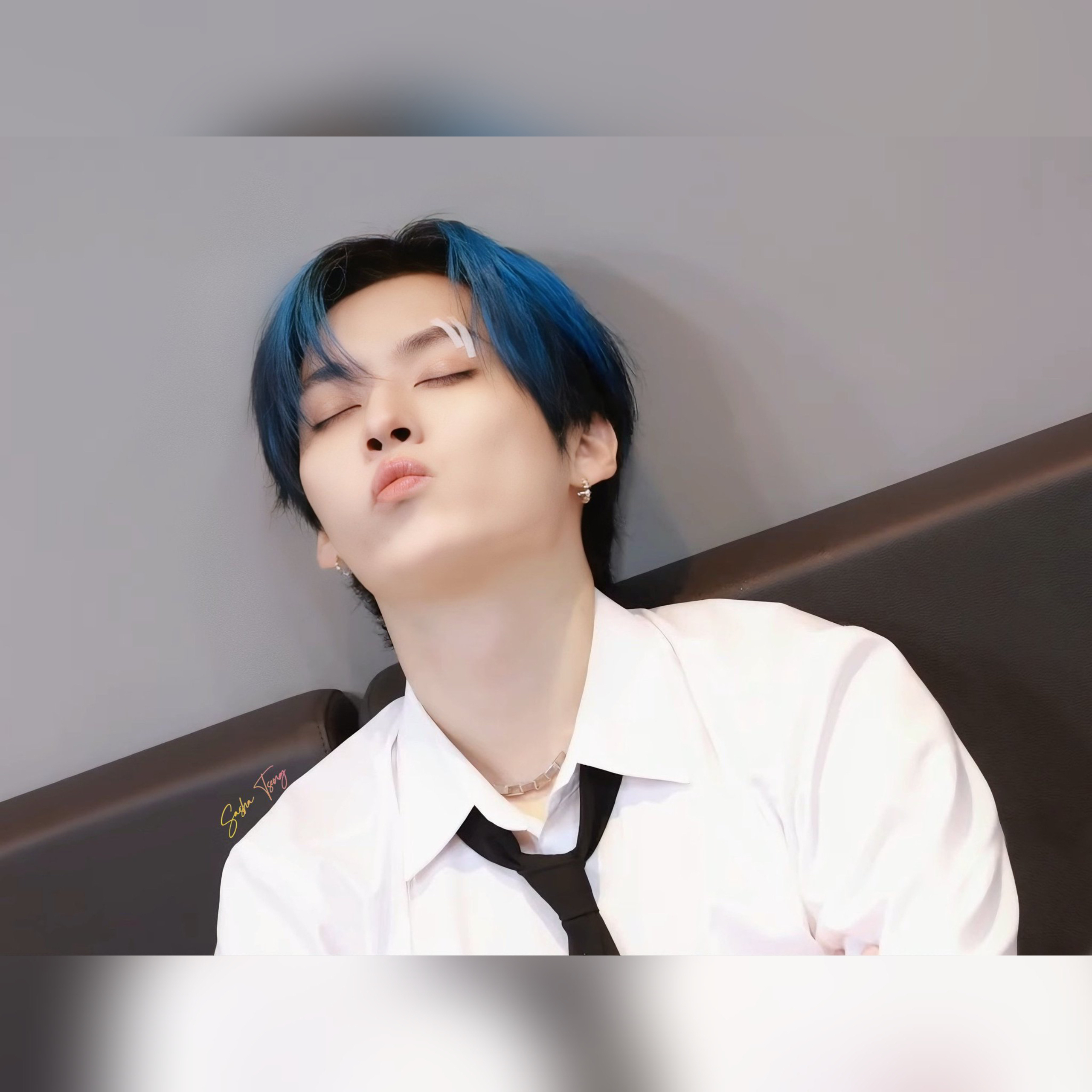 Behind-the-scenes cut of Lee Know (Stray Kids)