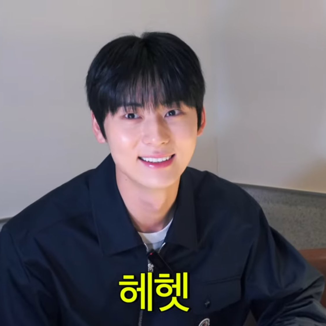 Behind-the-scenes cut of Hwang Minhyun