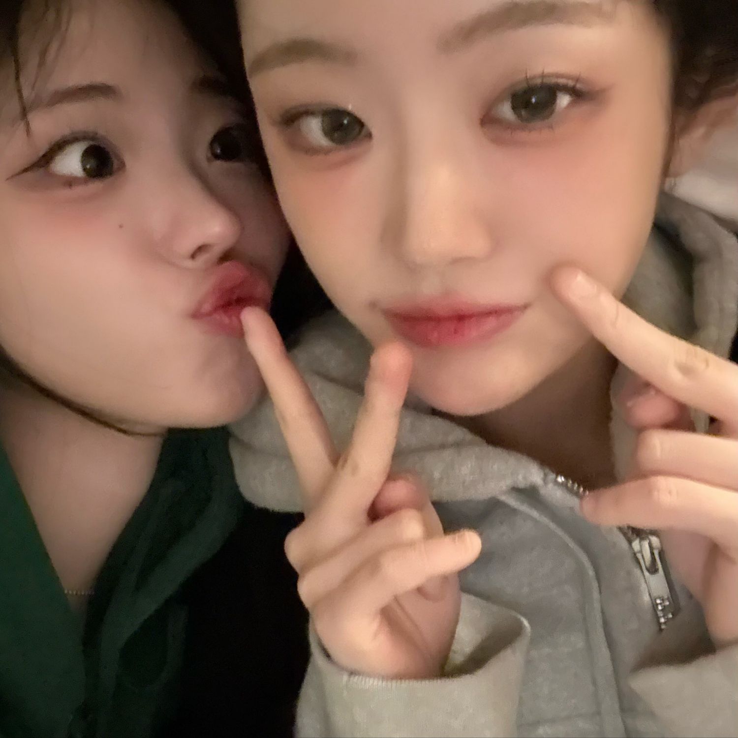 A moment captured by QWER's fan