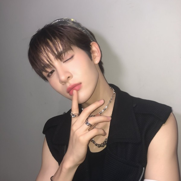 Popular profile picture of Jamessu (DEXX) loved by fans
