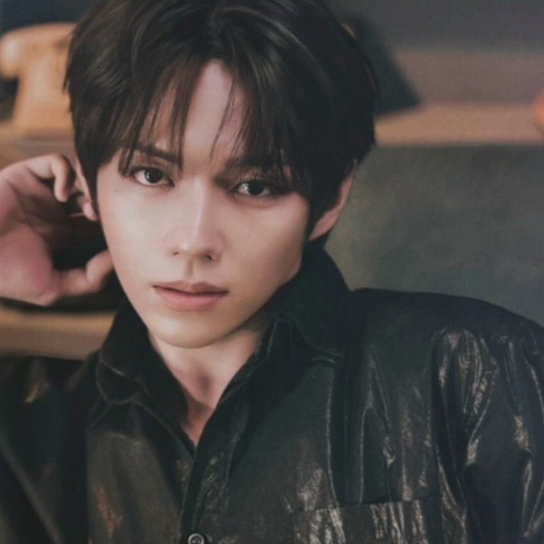 Foto aktivitas terbaru JL (AHOF)