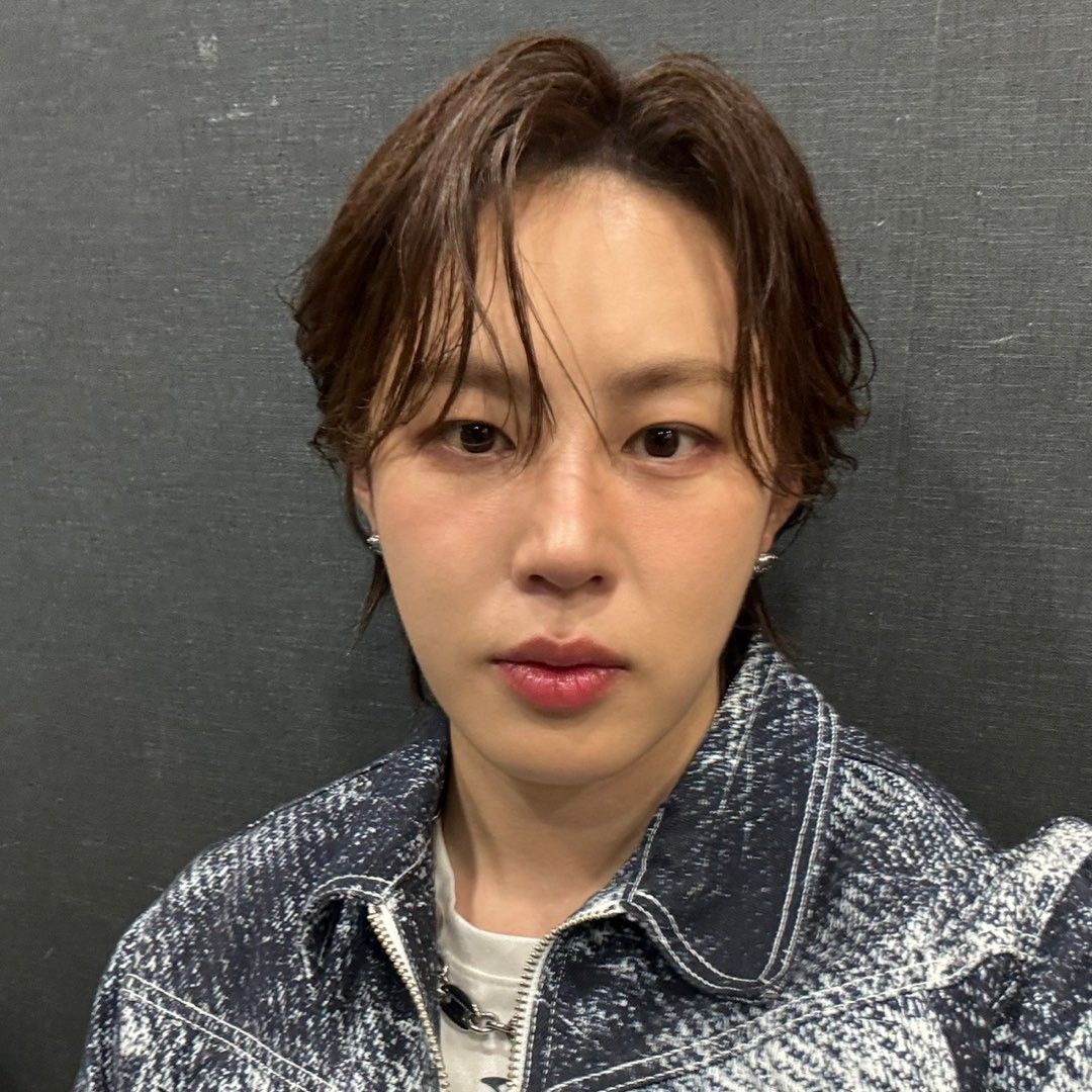 Behind-the-scenes cut of Ha Sungwoon