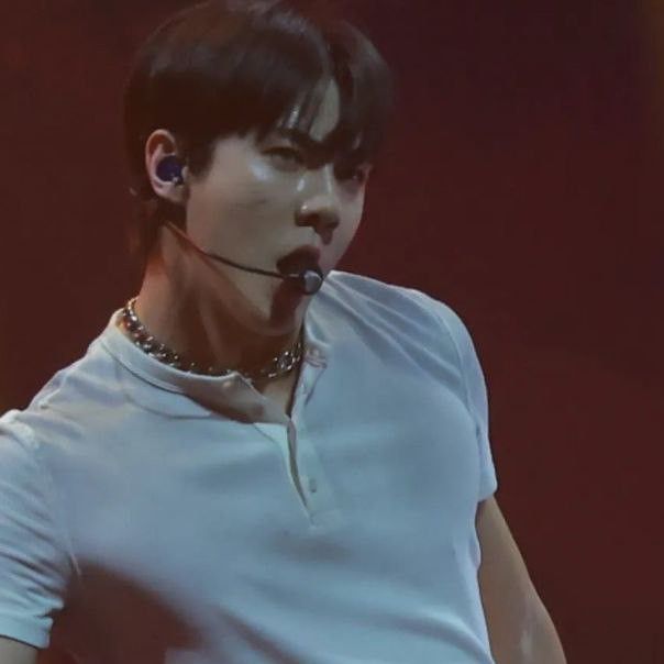 EXO 최근 활동샷