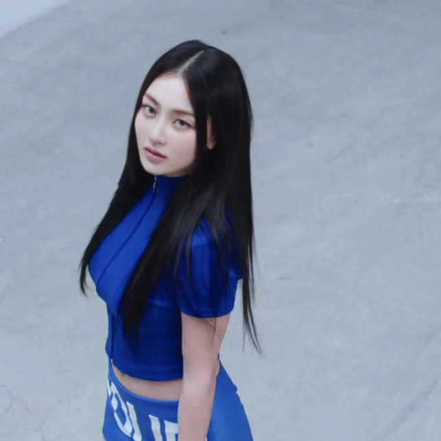 Recent activity shot of Jihyo (TWICE)