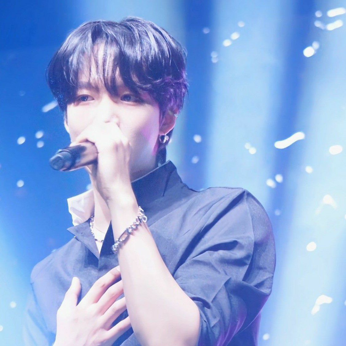 A moment captured by Lim Youngmin's fan