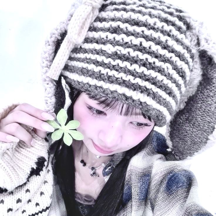 Behind-the-scenes cut of Rei (IVE)