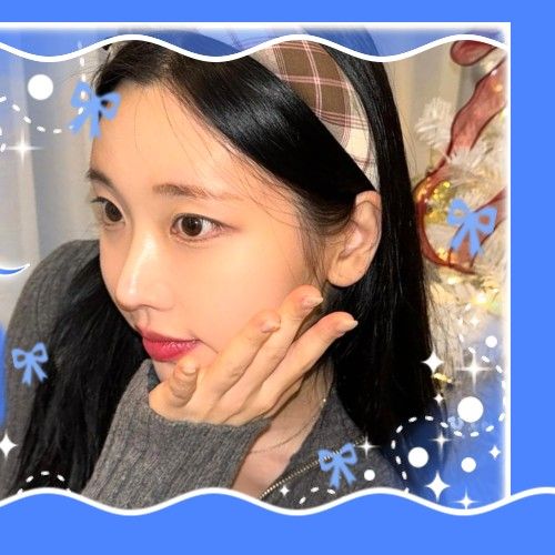 Behind-the-scenes cut of Nayun (MOMOLAND)