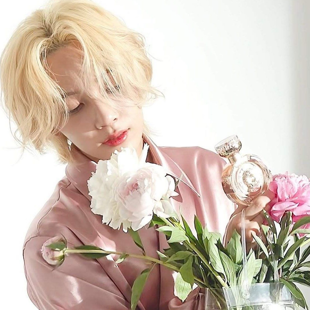 Recent activity shot of Jeonghan (SEVENTEEN)