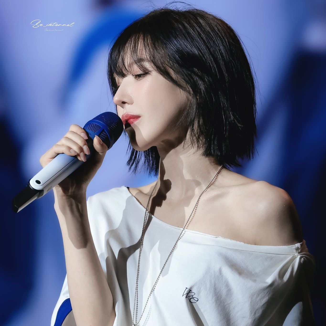 Behind-the-scenes cut of Wendy (Red Velvet)