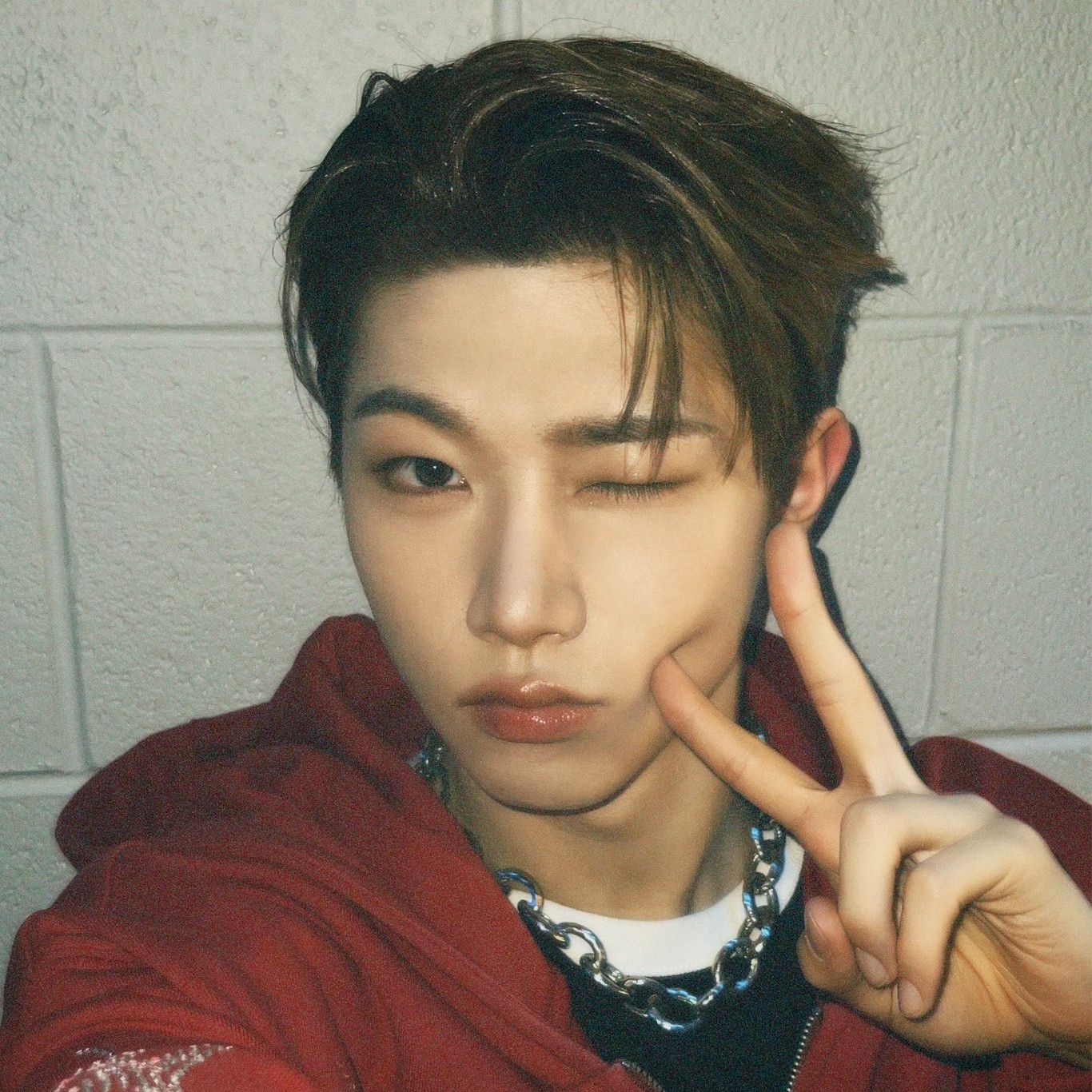 Behind-the-scenes cut of Hyunwoo (Xikers)