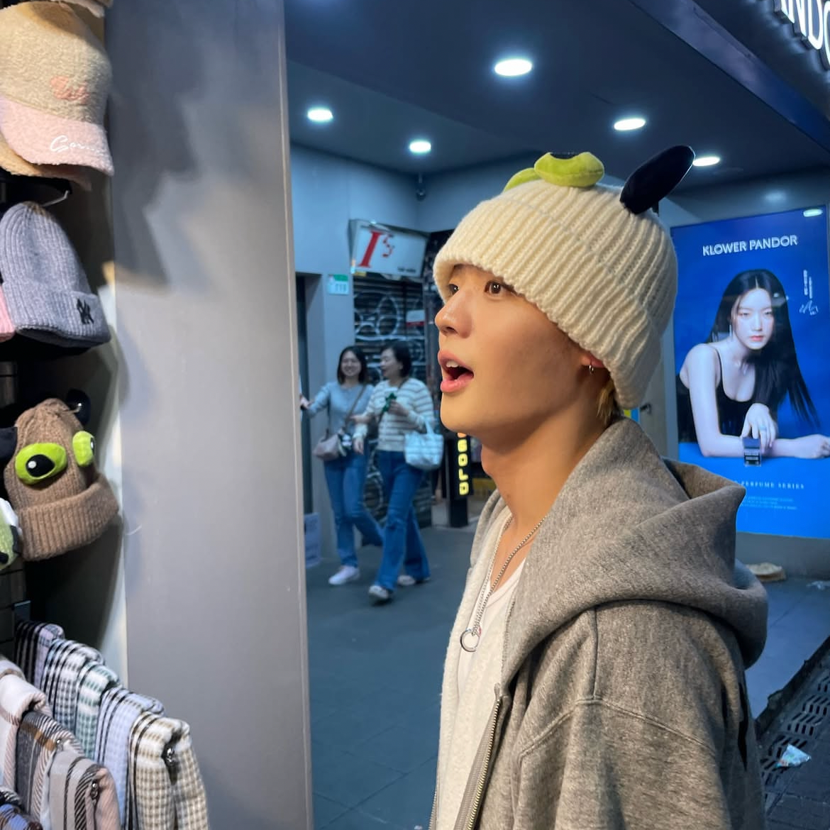 A moment captured by Chan (A.C.E)'s fan