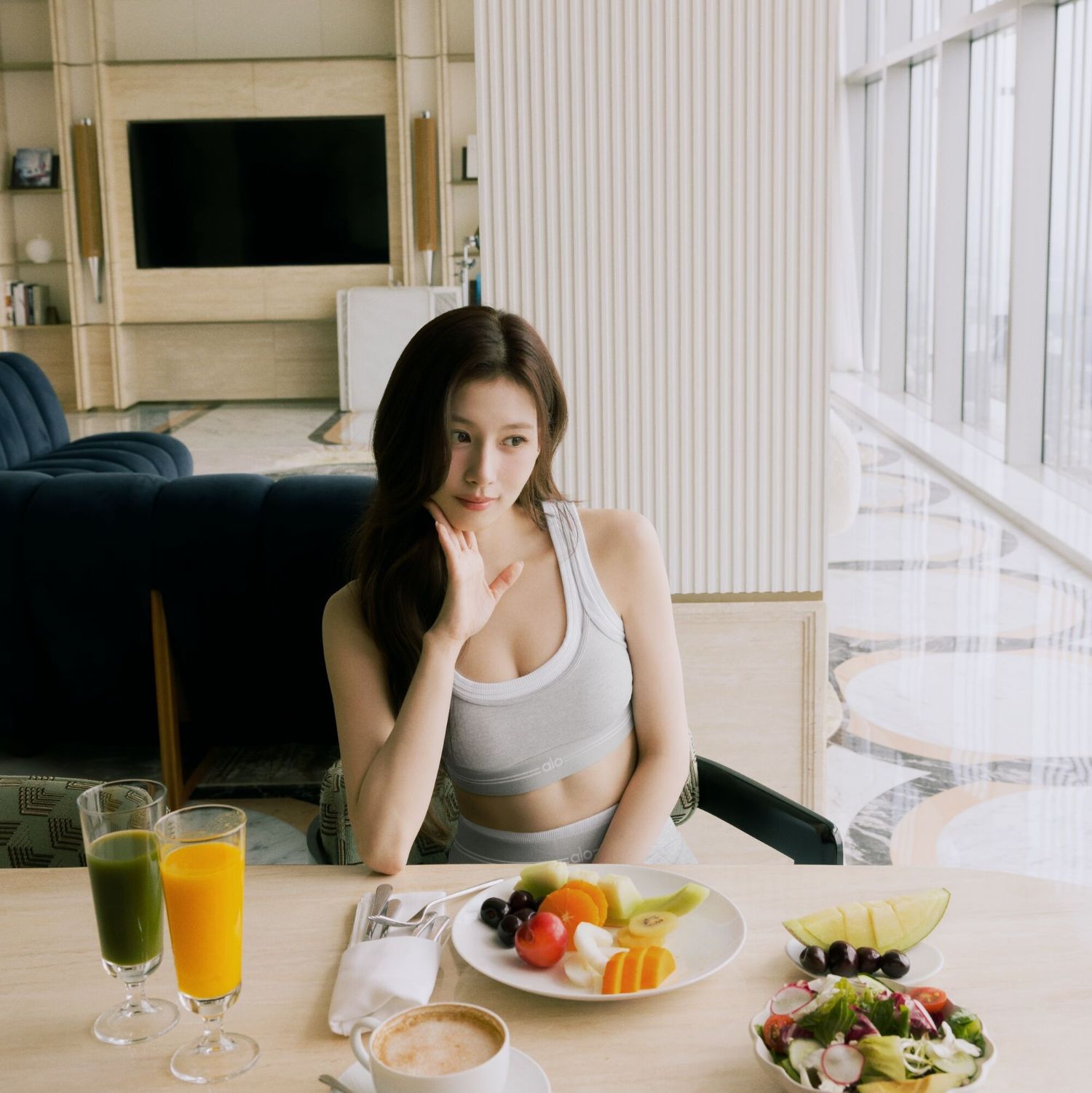 Latest photo of Sana (TWICE)