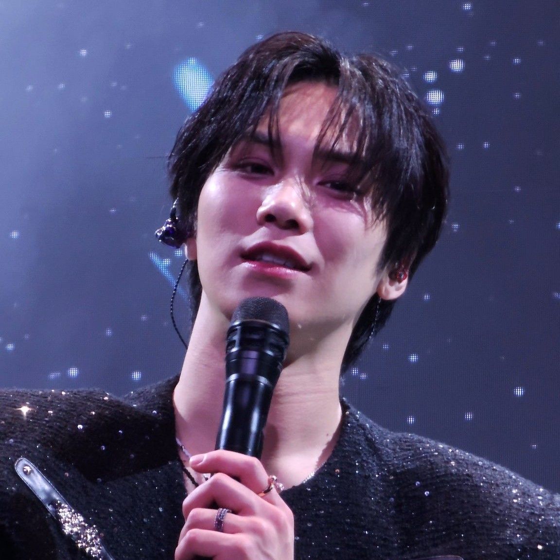 A moment captured by Rocky's fan