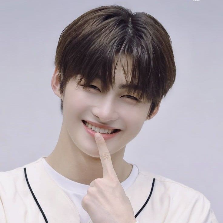 Recent activity shot of Jihoon (TWS)