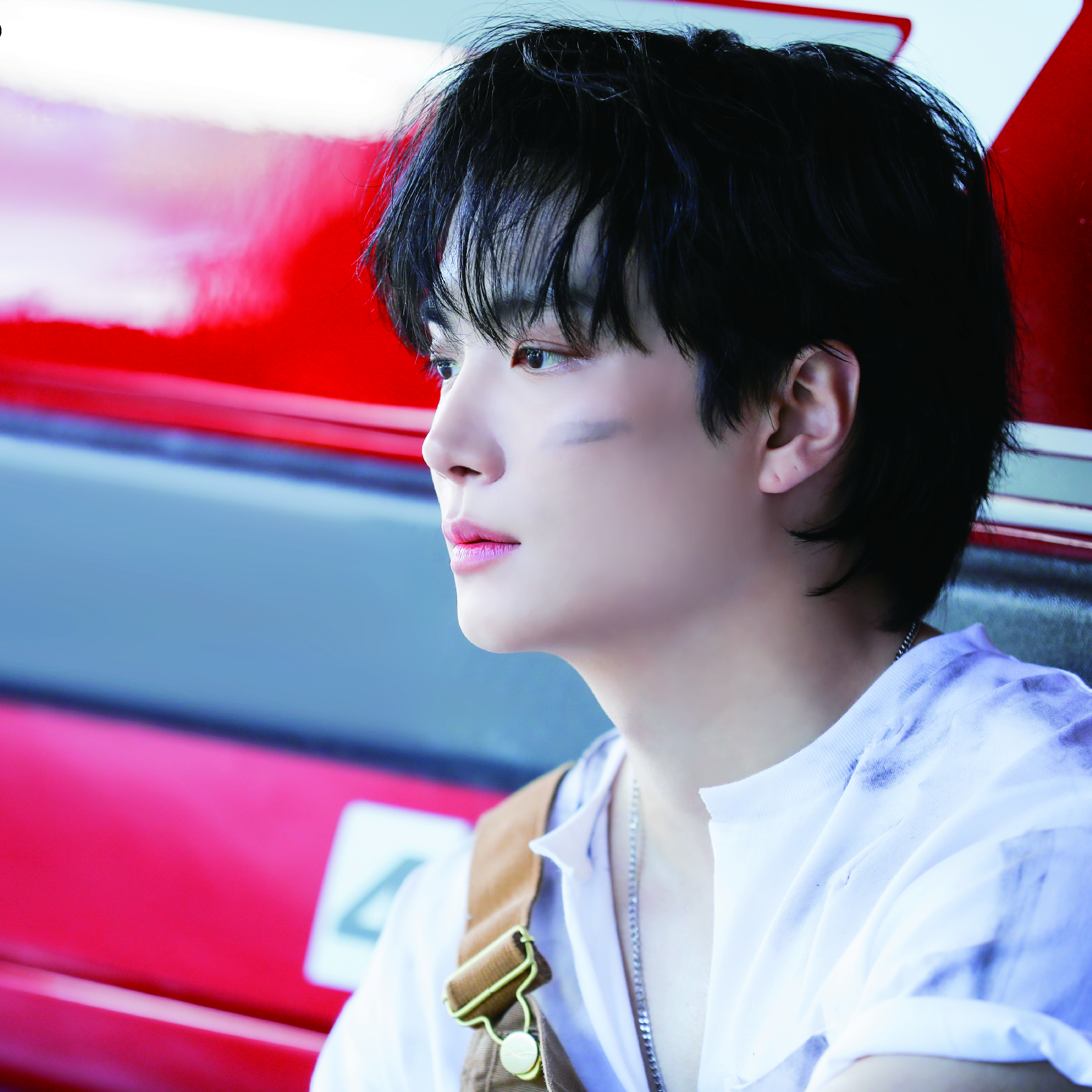 Behind-the-scenes cut of Kim Jonghyeon