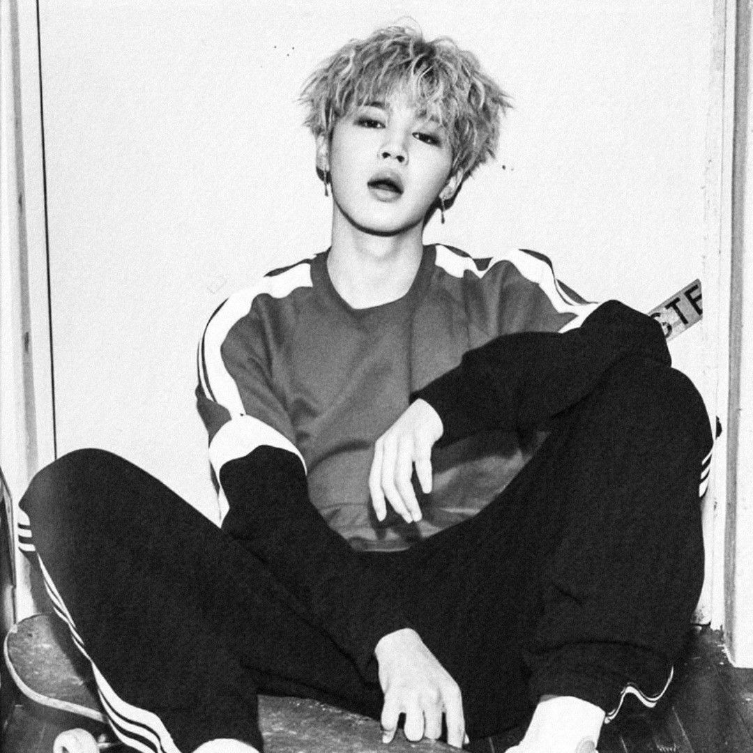 Foto aktivitas terbaru Jimin (BTS)
