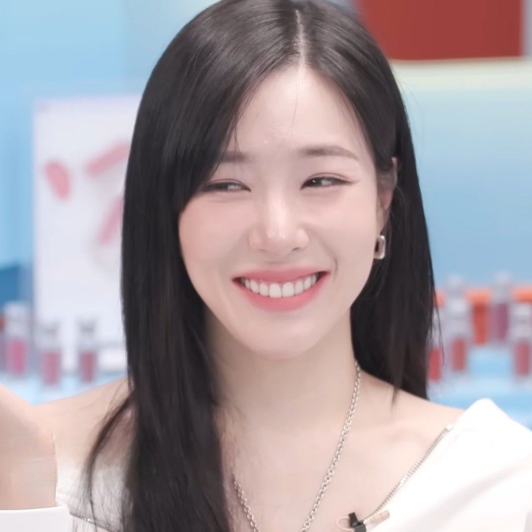 A moment captured by Tiffany Young (Girls' Generation)'s fan
