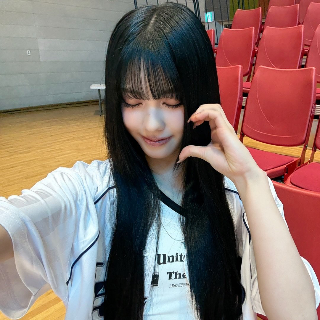 Behind-the-scenes cut of Koko (izna)