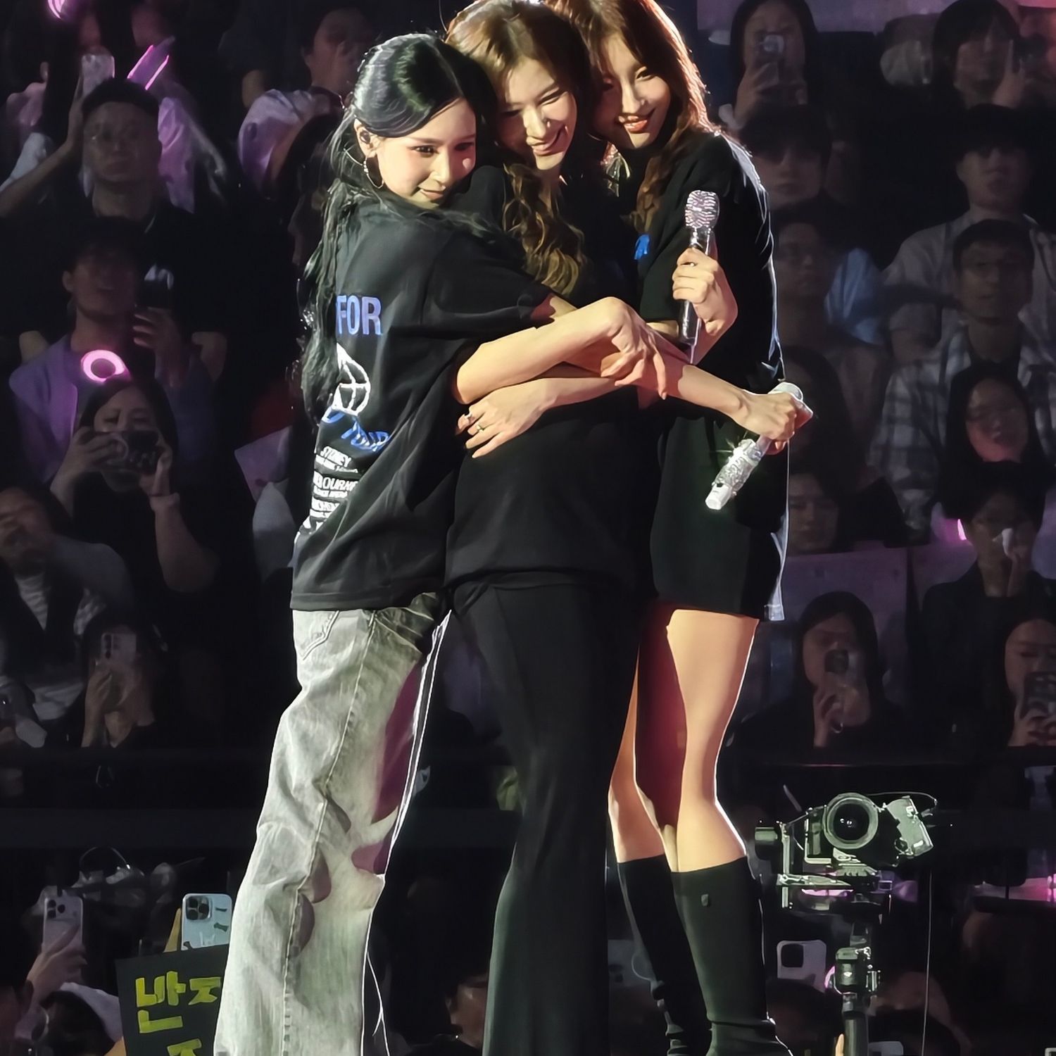 Momen yang diabadikan oleh penggemar TWICE