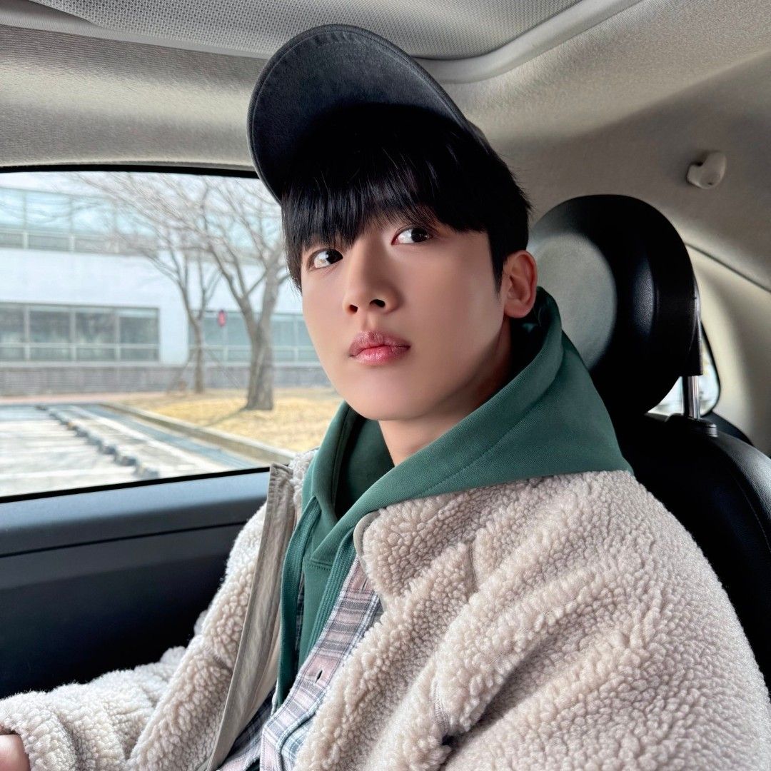 Recent activity shot of Kim Yohan (WEi)