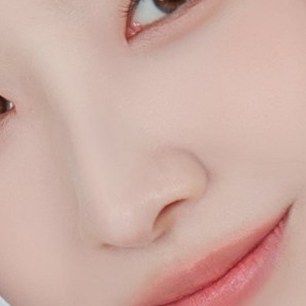 Recent activity shot of HaSeul (ARTMS)