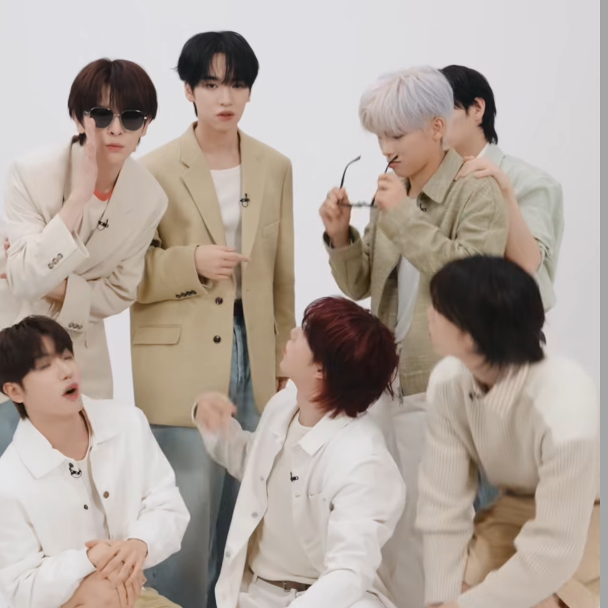 Behind-the-scenes cut of n.SSign