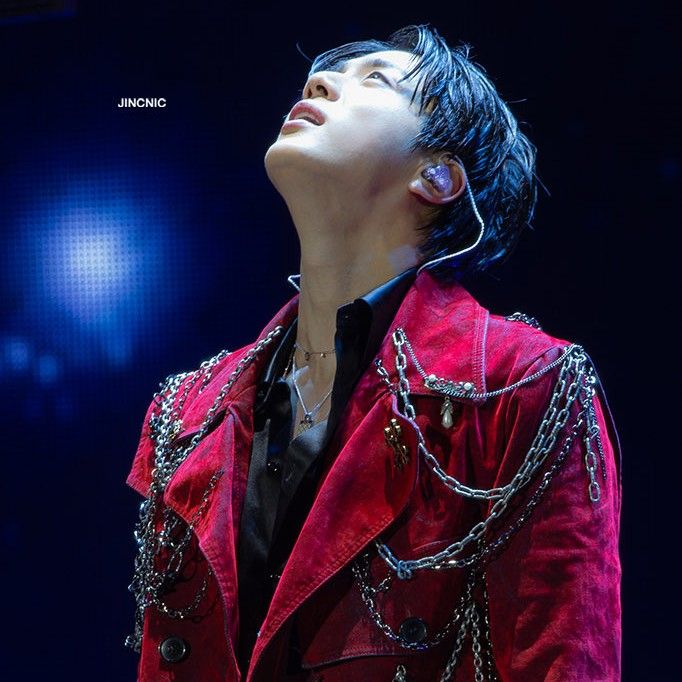 Foto terbaru Jin (BTS)