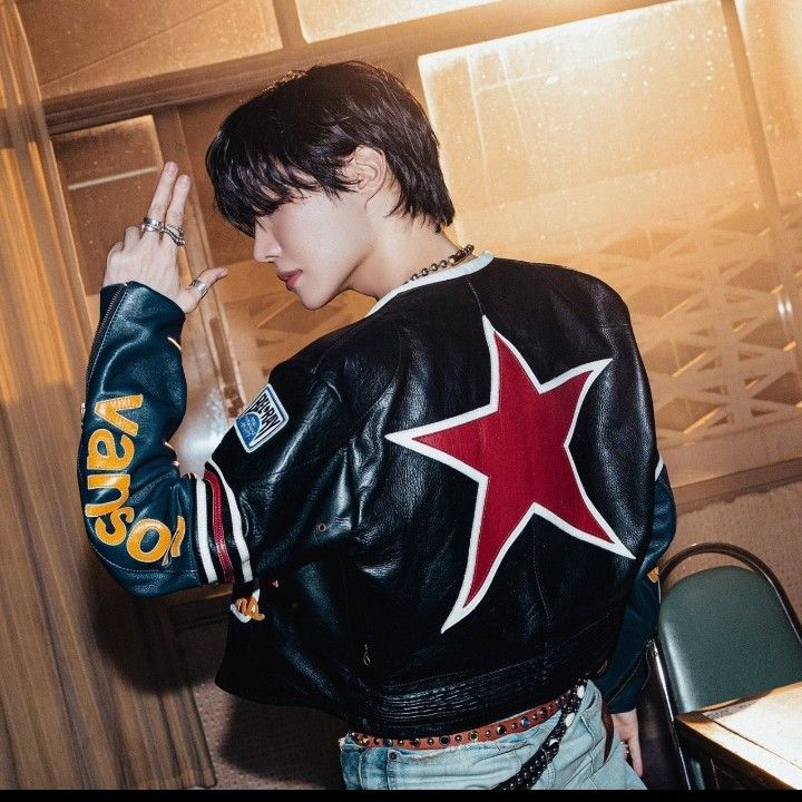 Behind-the-scenes cut of j-hope (BTS)