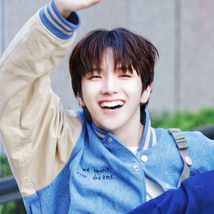A moment captured by Woonhak (BOYNEXTDOOR)'s fan