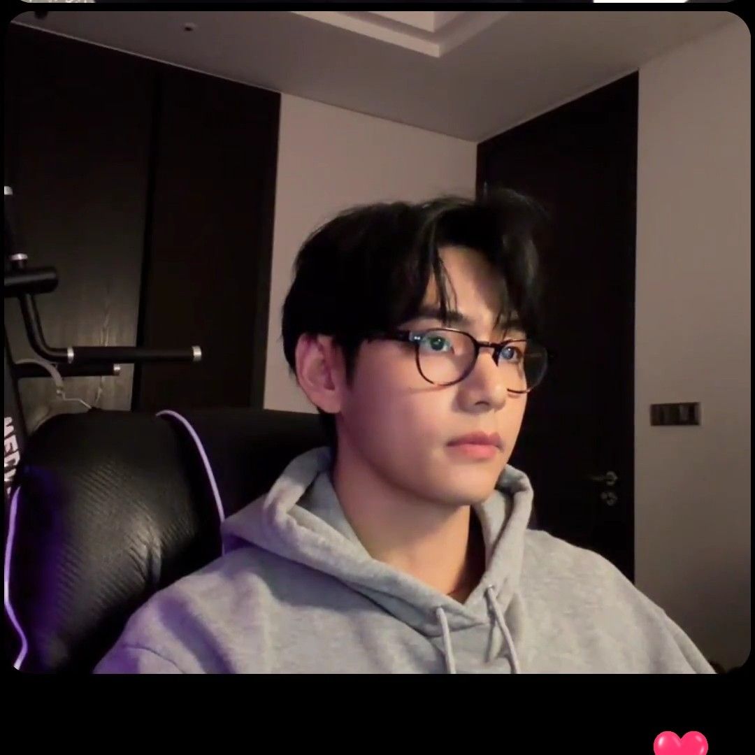 Behind-the-scenes cut of BTS