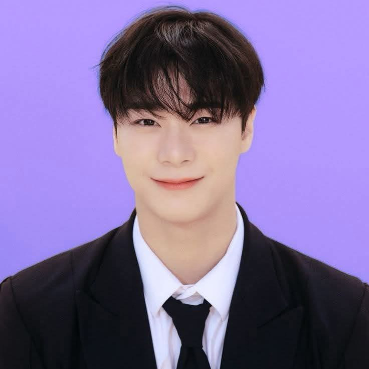 Recent activity shot of Moonbin (ASTRO)