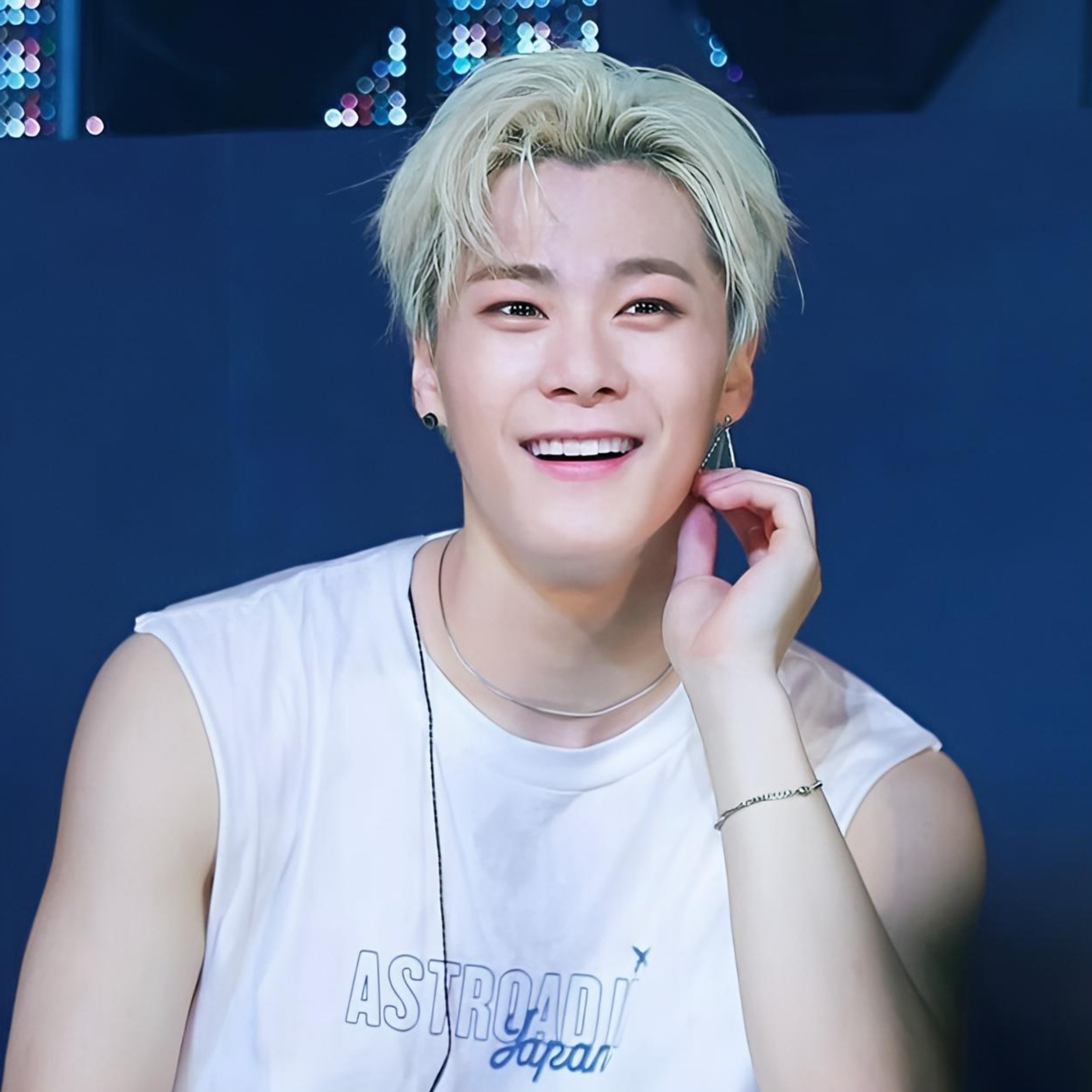 Latest photo of Moonbin (ASTRO)