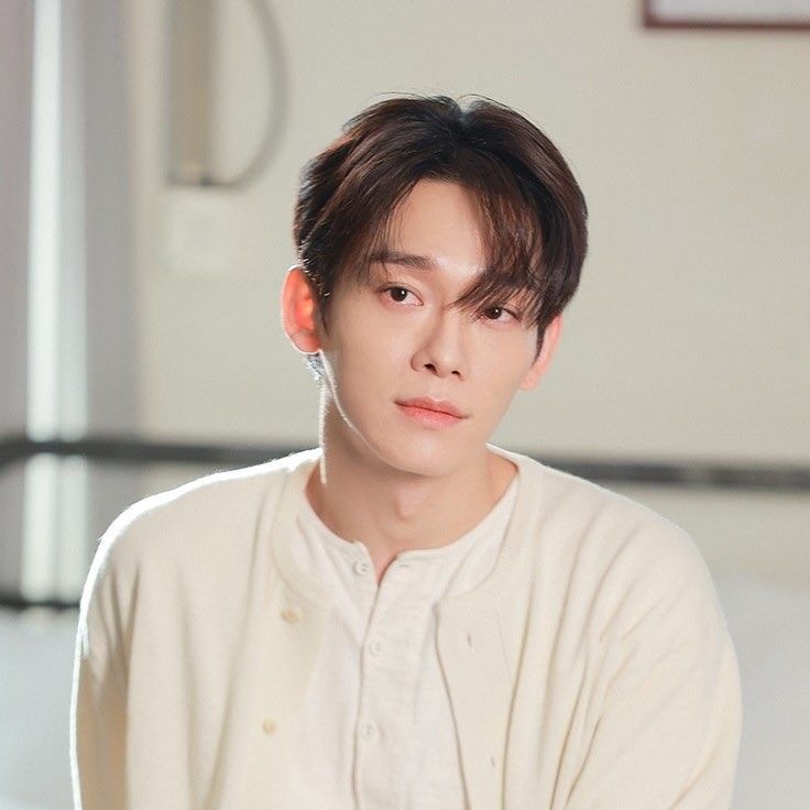 Chen (EXO)粉丝拍下的瞬间