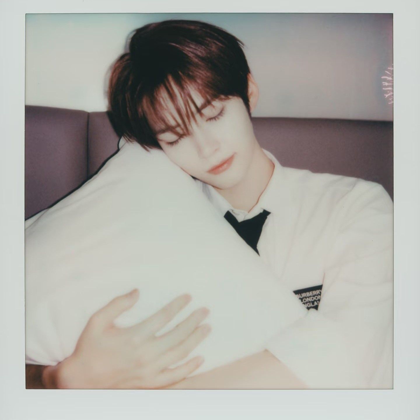 ソン・ハンビン (ZEROBASEONE)の舞台裏ショット