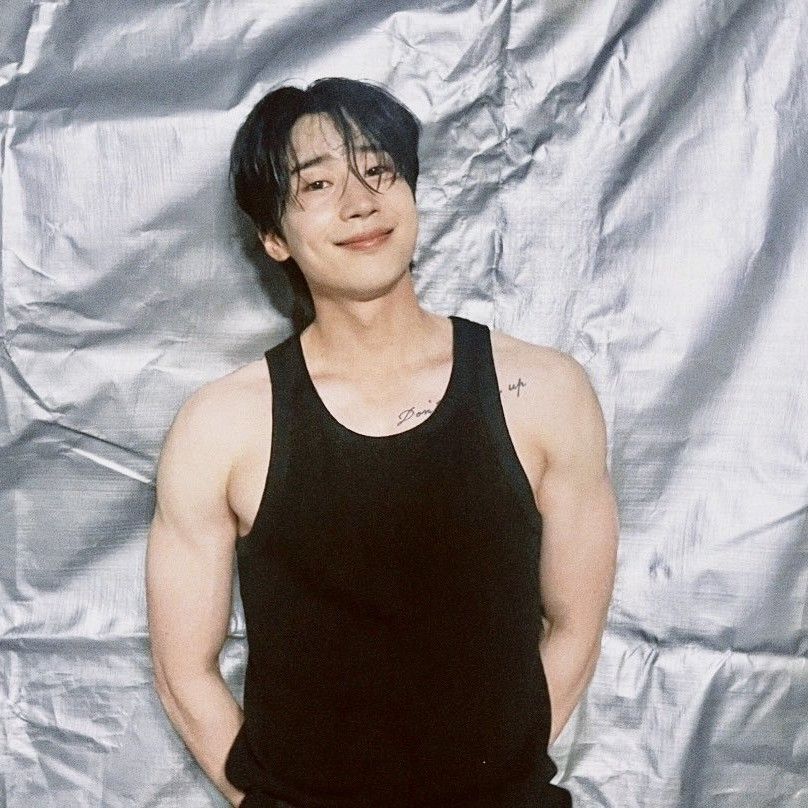 Behind-the-scenes cut of Han Seungwoo