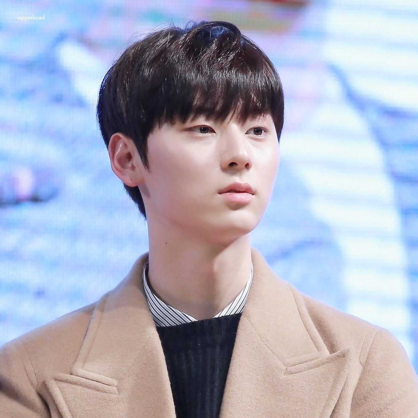 Recent activity shot of Hwang Minhyun