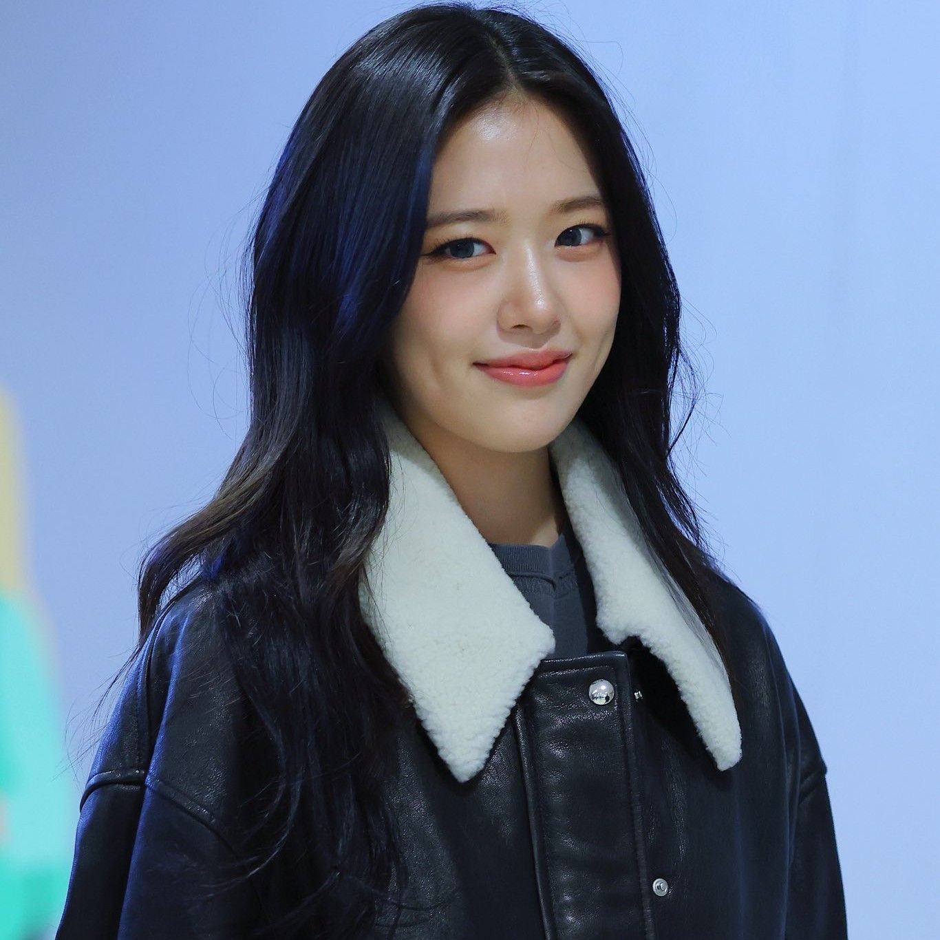 A moment captured by An Yujin (IVE)'s fan