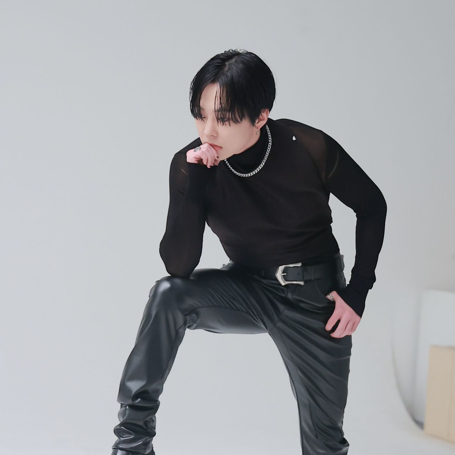 Behind-the-scenes cut of Xiumin (EXO)