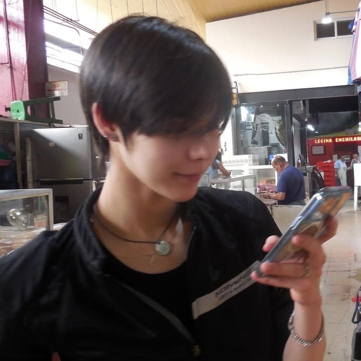 Behind-the-scenes cut of Justin (SMTR25)