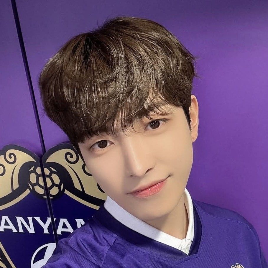 Latest photo of Hongjoong (ATEEZ)
